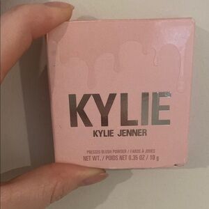 Pink Power Pressed Blush Powder- Shade Pink power